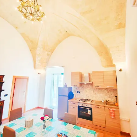 Salento Diva Little Castle * Lizzano (Apulia)